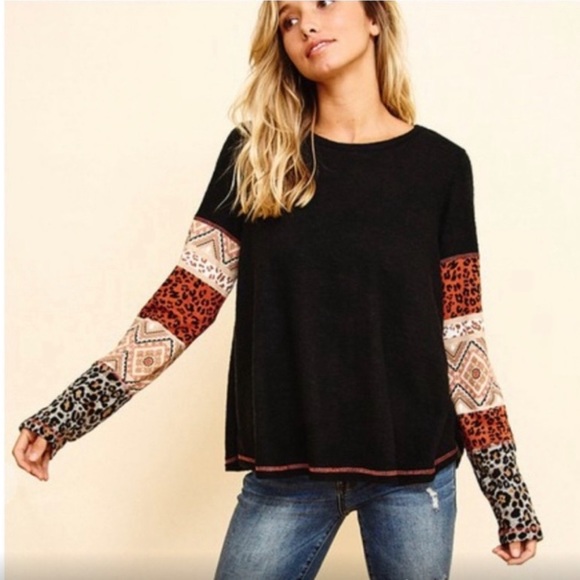 Ces femme colorblock animal print long sleeve top, lightweight fleece-y fabric - Picture 1 of 16